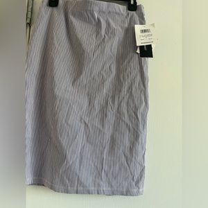 Very pretty black n white